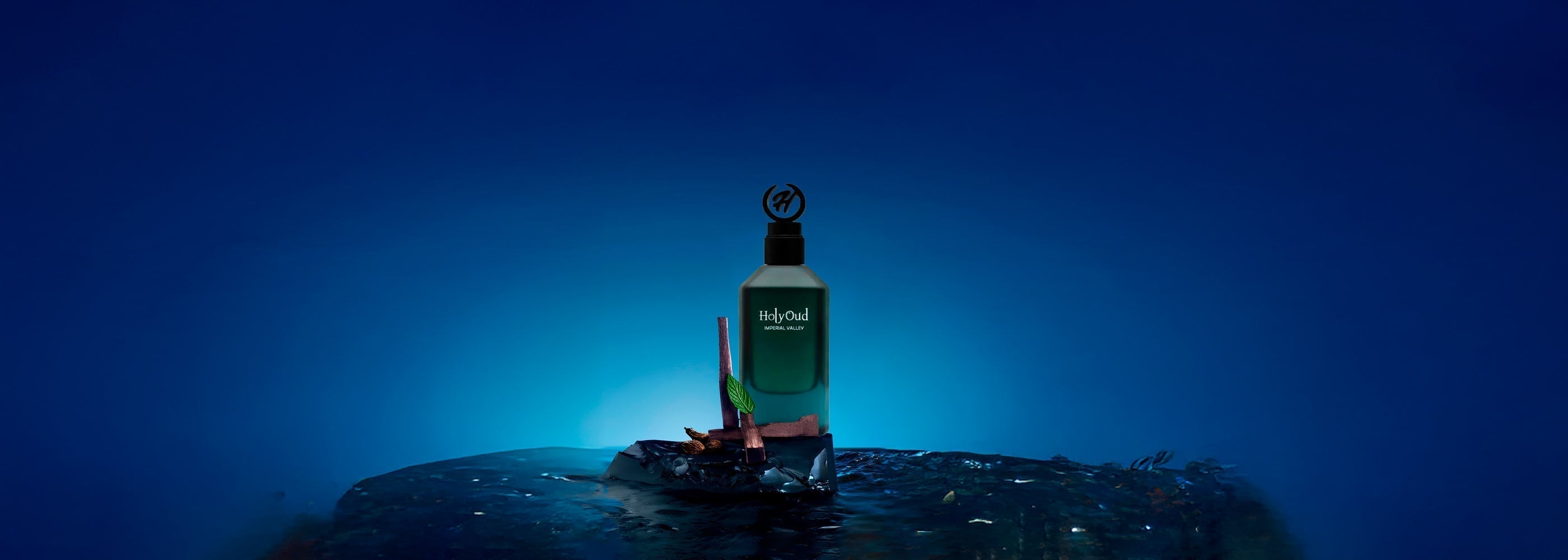عطر هولي عود إمبريال فالي - عطرٌ صُنِعَ بسحر